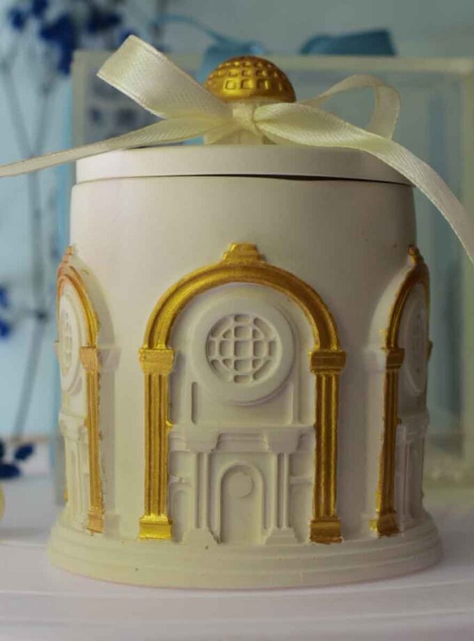 PALACE JAR
