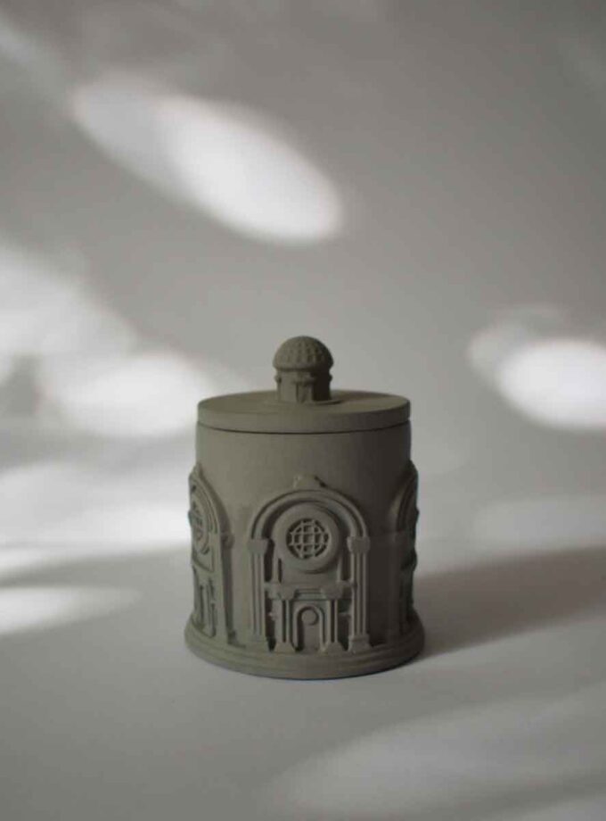 PALACE JAR