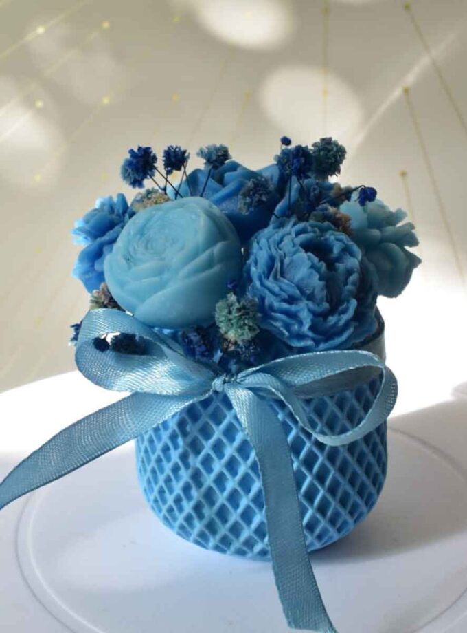Scented Candle Bouquet - Blue