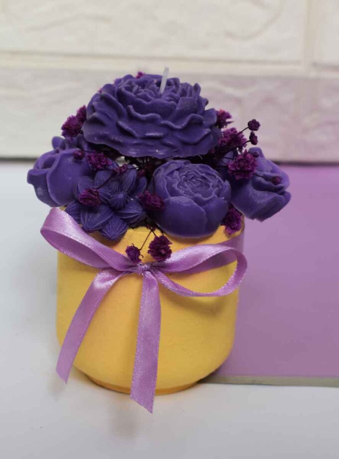Scented Candle Bouquet -(Voilet)