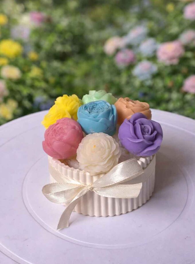 Mini Scented Candle Bouquet -Multi color