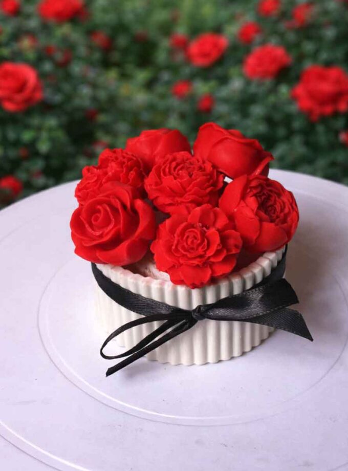 Mini Scented Candle Bouquet -Red